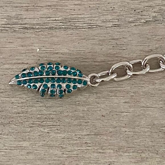 NWOT St. John Designer Gold & Green Crystal Leaf Chain Belt or Necklace. Luxury - Picture 12 of 13